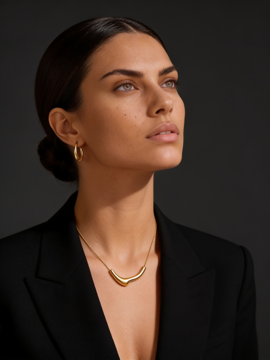 Curve Statement Necklace